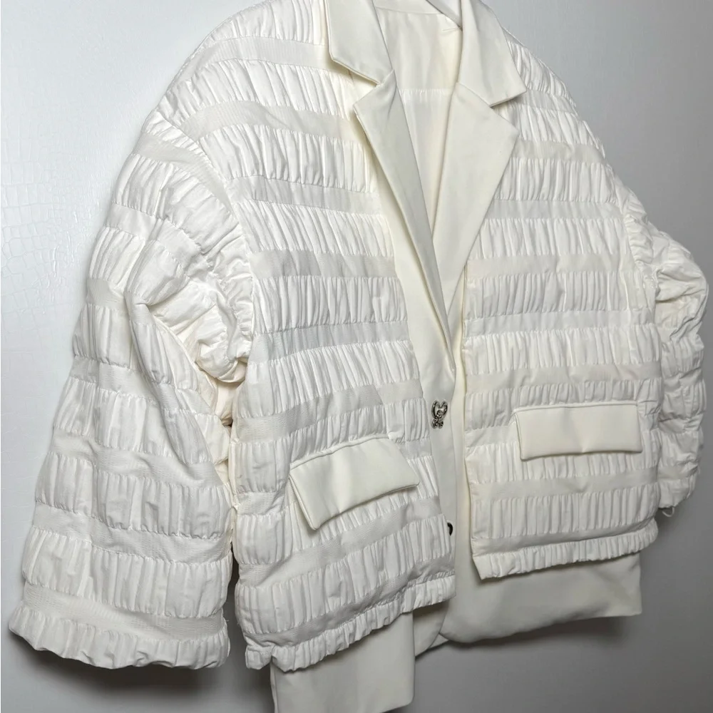 Off White Quilted Blazer Jacket M Sculptural Ruched Spring Modern Chic